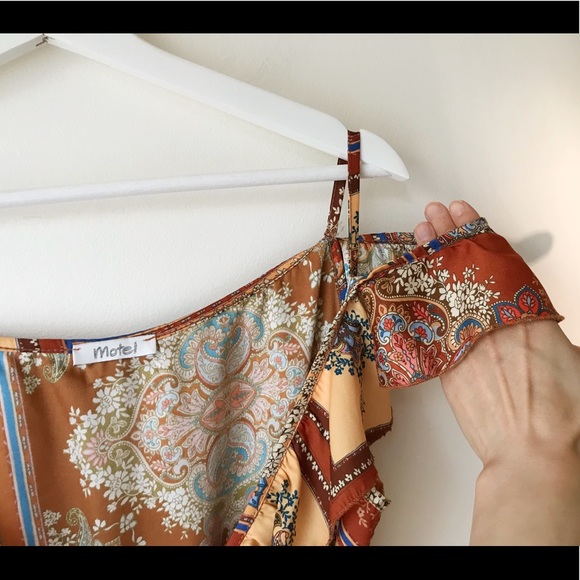 Floral scarf print cold shoulder wrap midi dress - Picture 8 of 15